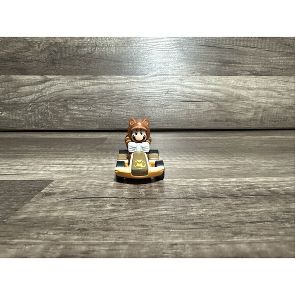 Mario Kart Hot Wheels Tanooki 2018 Mattel Mario Standard Kart - Raccoon - Picture 2 of 7